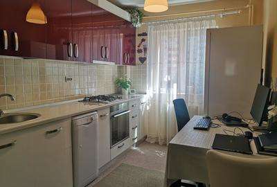 Apartament cu 3 camere decomandat, mobilat în Răcădău - 5
