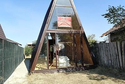 Casă cu Teren 619 Mp în Gogoșu