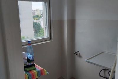 Garsonieră decomandată în Dristor - 4