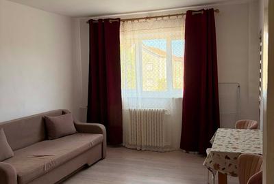 Garsonieră decomandată în Iosia