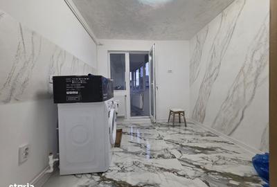 Apartament cu 3 camere semidecomandat în Obor