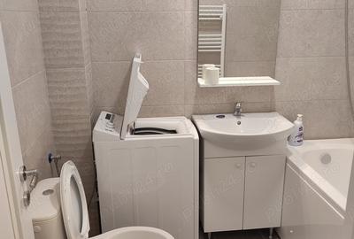 Garsonieră decomandată în Păcii