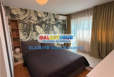 Apartament cu 3 camere decomandat în Tineretului