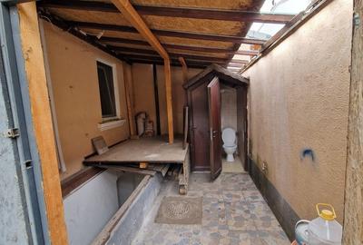 Casă cu 4 camere cu Teren 131 Mp în Gara de Nord