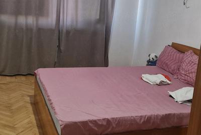Apartament cu 3 camere decomandat în Central - 1