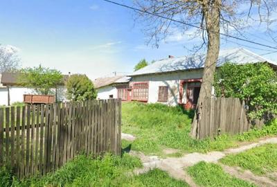 Casă individuală cu 4 camere cu Teren 1603 Mp în Pietroșani