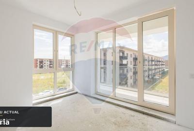 Apartament cu 3 camere în Tractorul