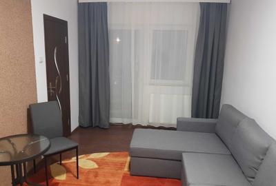 Garsonieră decomandată în UTA