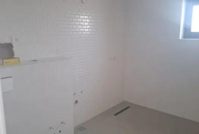 Casă cu 4 camere cu Teren 400 Mp în Cumpăna