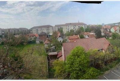 Apartament cu 2 camere decomandat în Centura - 2