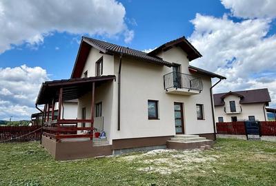Casă cu 4 camere cu Teren 402 Mp în Central