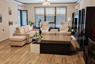 Apartament cu 3 camere decomandat, mobilat în 13 Decembrie