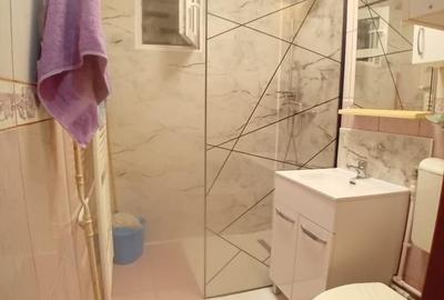 Apartament cu 2 camere semidecomandat în Berceni