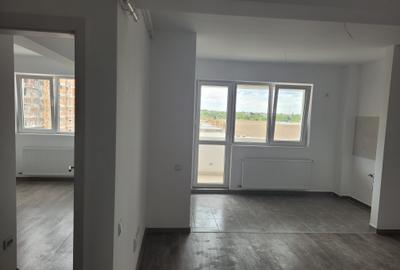 Apartament cu 2 camere semidecomandat în Apărătorii Patriei - 2