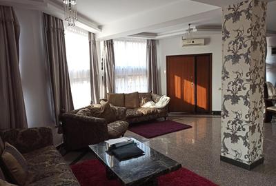 Duplex cu 6 camere cu Canalizare în Central - 5