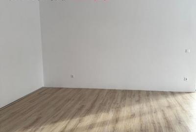 Casă cu 4 camere cu Teren 342 Mp în Micești