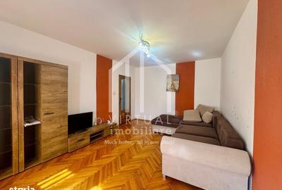 Apartament cu 3 camere decomandat în Sub Arini