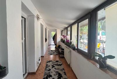 Casă cu 3 camere în Central