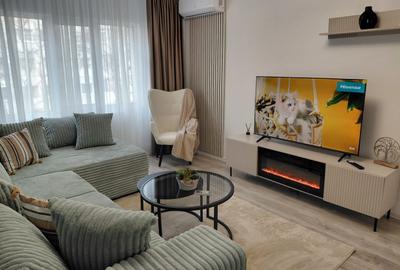 Apartament cu 3 camere semidecomandat, mobilat în Micro 16