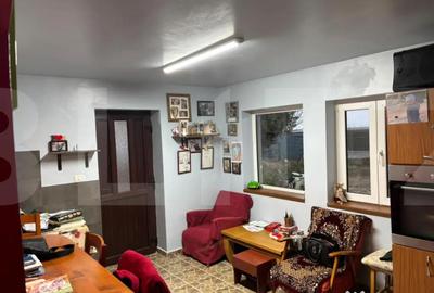 Casă cu 3 camere cu Teren 1400 Mp în Iratoșu - 1