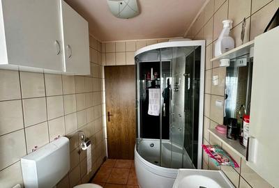 Apartament cu 3 camere decomandat în Exterior Vest - 1
