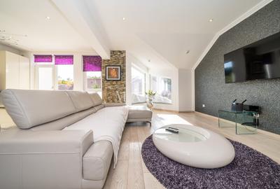 Apartament cu 3 camere decomandat în Calea Dumbrăvii