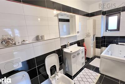 Casă cu 6 camere cu Canalizare în Tractorul - 19