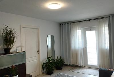 Casă individuală cu 9 camere cu Canalizare în 9 Mai - 35