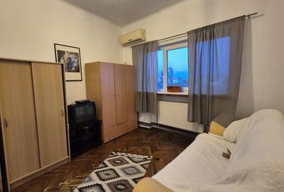 Apartament cu 2 camere semidecomandat, mobilat în Unirii - 2
