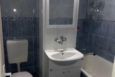 Garsonieră decomandată în Precista