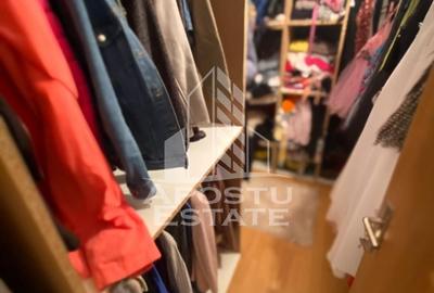 Casă cu 7 camere cu Teren 550 Mp în Dudeștii Noi
