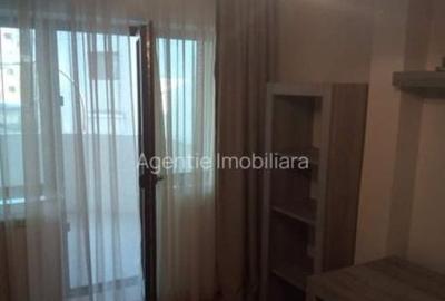 Apartament cu 3 camere în Tomis II - 4