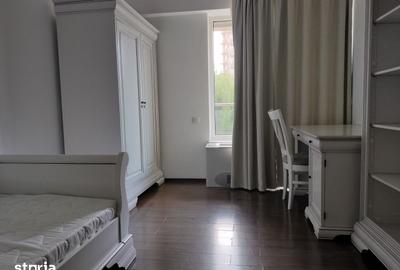 Apartament cu 4 camere în Plopilor - 14