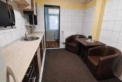 Apartament cu 3 camere decomandat în Alecu Russo