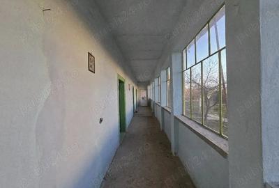 Casă cu 3 camere cu Teren 1470 Mp în Central - 7