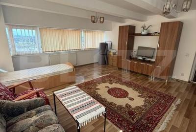 Apartament cu 3 camere decomandat în Obcini