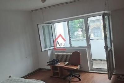 Garsonieră decomandată în Tătărași