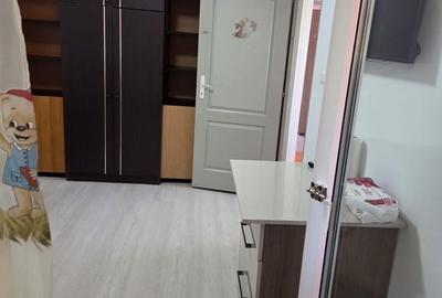 Apartament cu 2 camere semidecomandat în Ștefăneștii de Jos