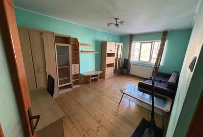 Apartament cu 2 camere decomandat în Nufărul