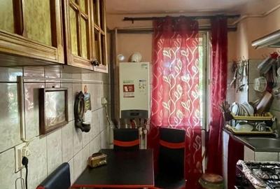 Apartament cu 2 camere semidecomandat, mobilat în Trivale