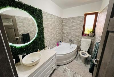 Apartament cu 3 camere decomandat, mobilat în Central - 4