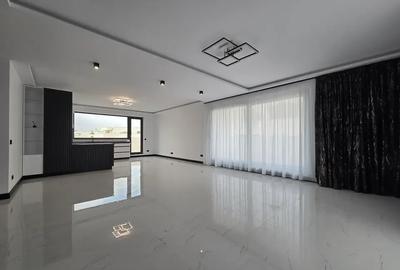 Penthouse cu 3 camere decomandat în Titan