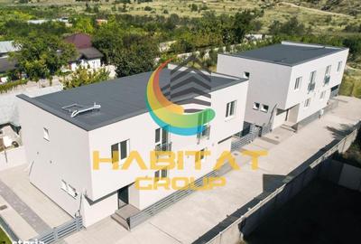 Casă cu 4 camere cu Canalizare în Central
