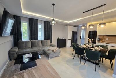 Duplex cu 4 camere cu Canalizare în Florești