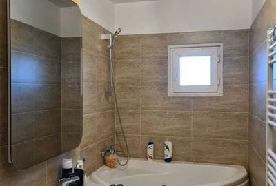 Apartament cu 4 camere decomandat în Gării
