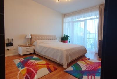 Apartament cu 2 camere semidecomandat, mobilat în Central