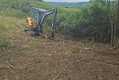 Teren de 3600 mp, în Lipovăț - 2
