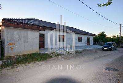 Spațiu comercial, de 183.14999389648 mp, în Ojdula - 7