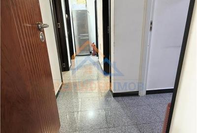 Apartament cu 3 camere decomandat în 13 Septembrie - 5