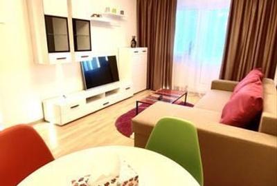 Apartament cu 3 camere în Central - 1